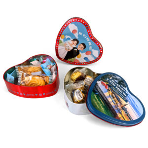 Wedding gift heart shape tin box