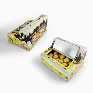 Decorative typewriter-shaped metal tins for cookies