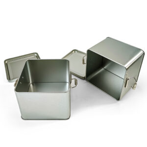 Square metal lunch tin reusable food storage container