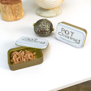 Portable rectangular metal can for dog food packaging